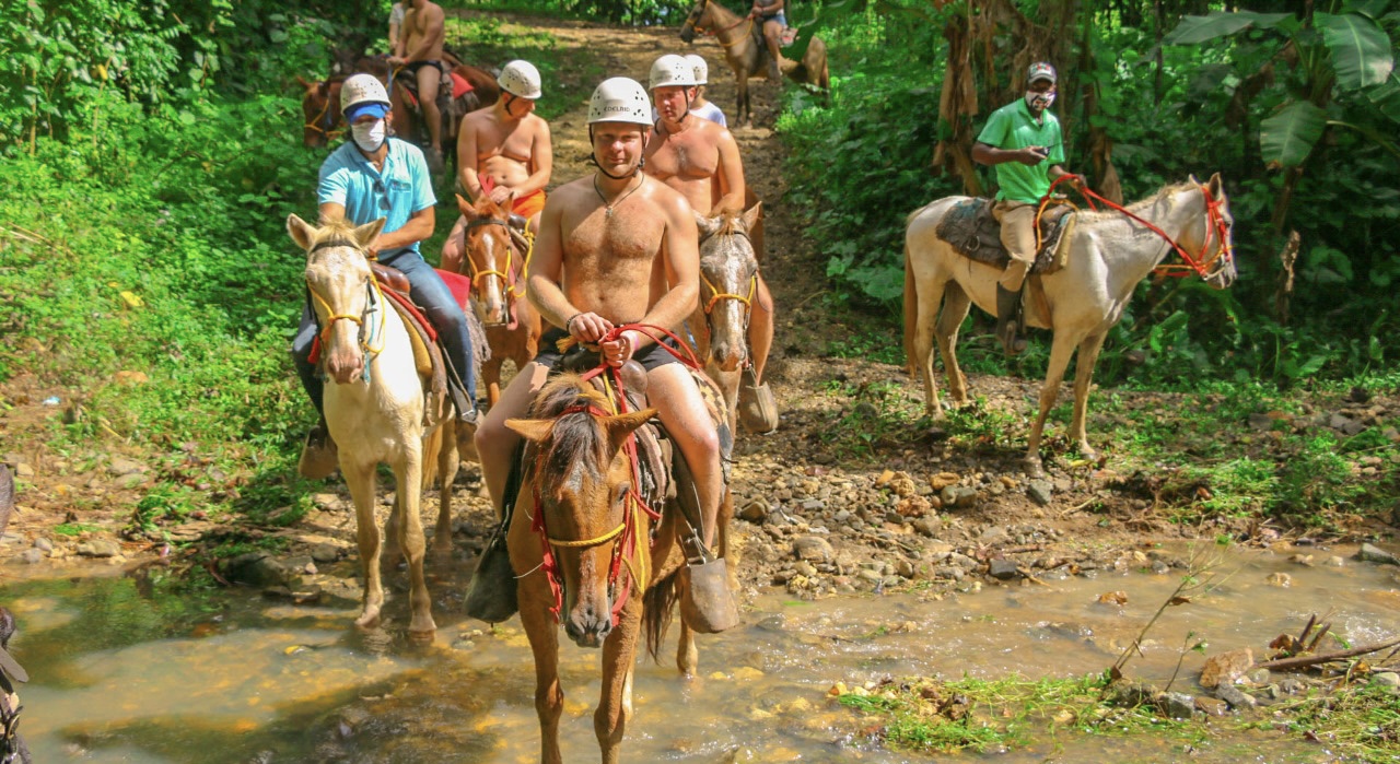 Horsebackrideattuko